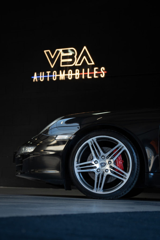 Agence Marsan {Décoration murale / VBA Automobiles}