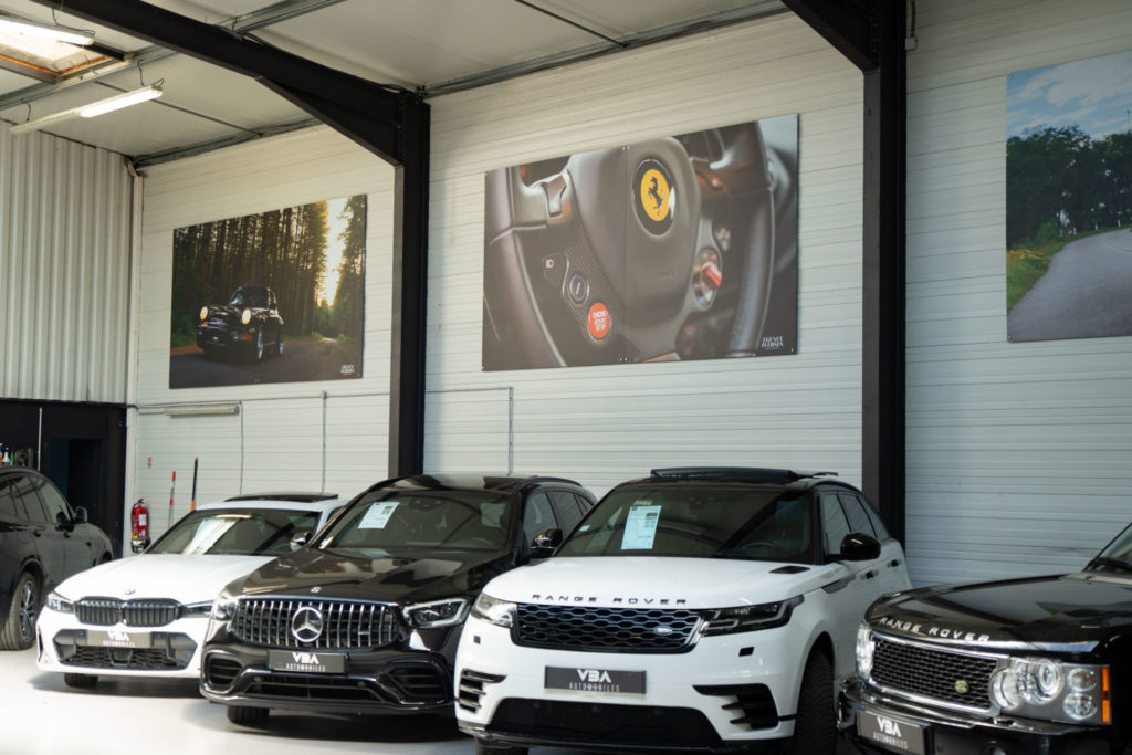 Agence Marsan {Décoration murale / VBA Automobiles}