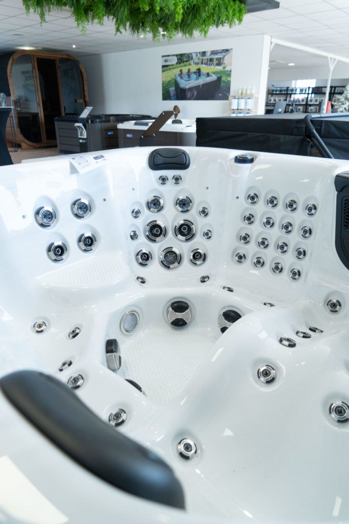 Agence Marsan {Graphisme / Declercq Piscines & Spas}