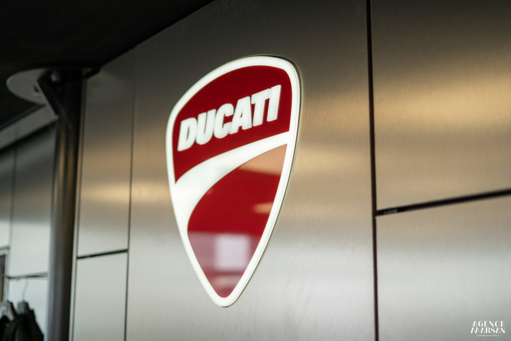 Agence Marsan {Automobile / Ducati Le Mans}