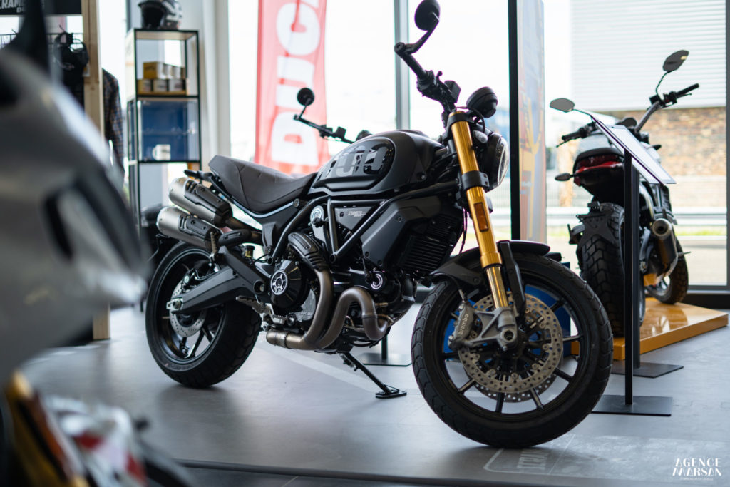 Agence Marsan {Automobile / Ducati Le Mans}